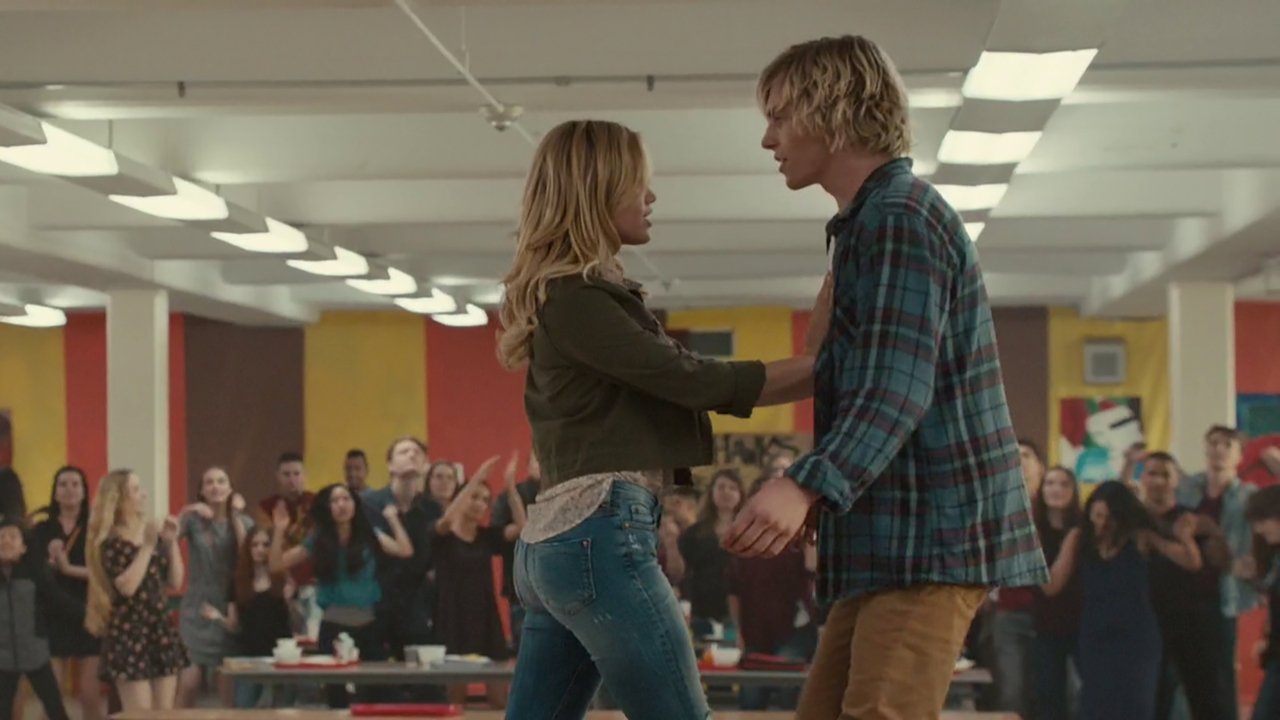 Status Update Movie Screenshot 3