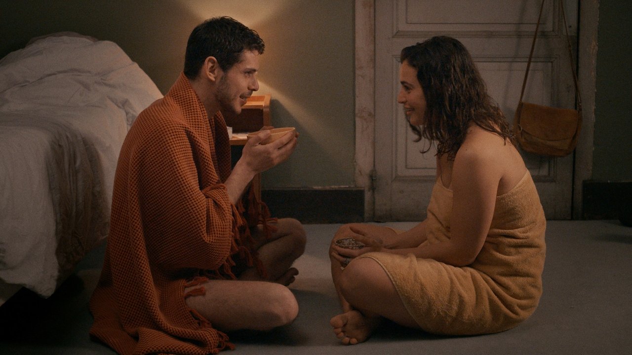The Night Belongs to Lovers Movie Screenshot 2