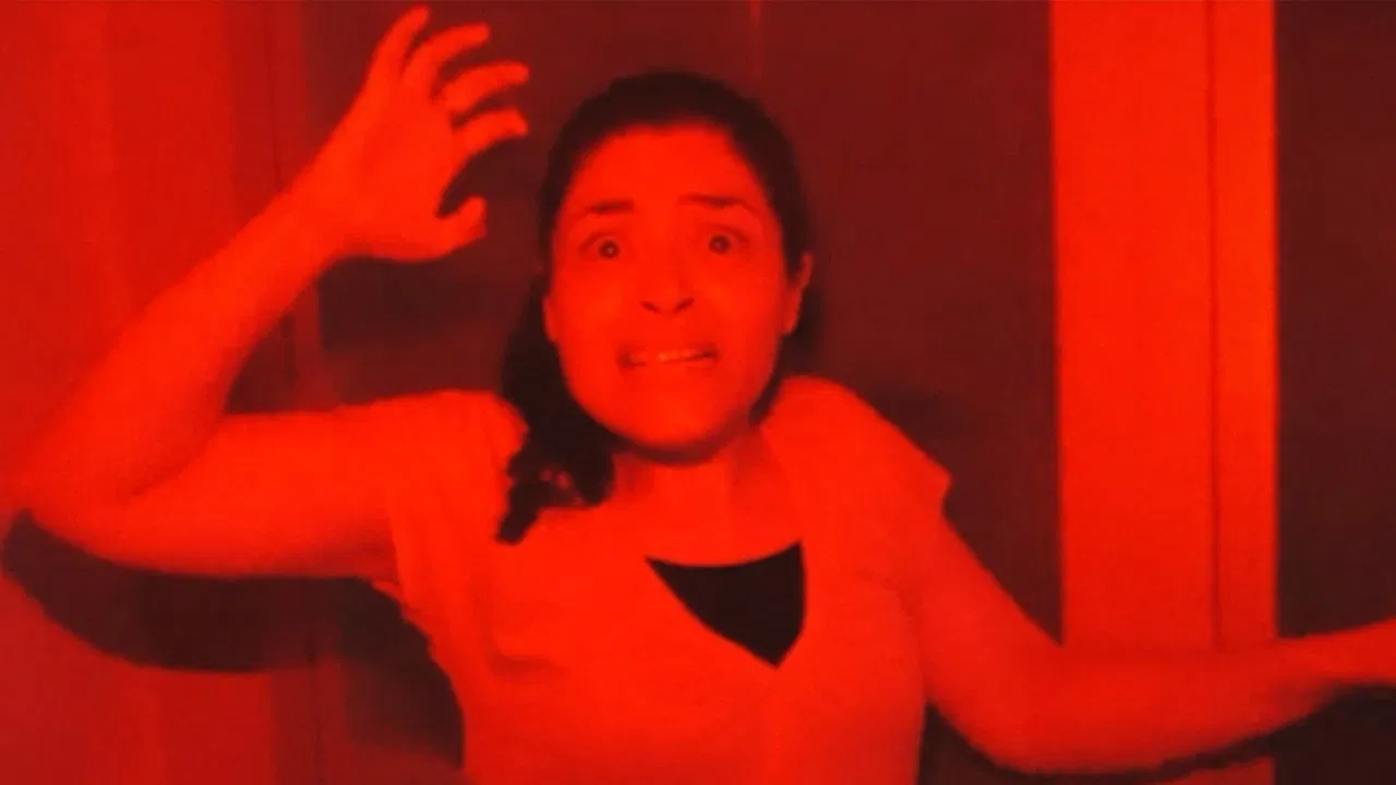 FRECUENCIA PARANORMAL Movie Screenshot 1