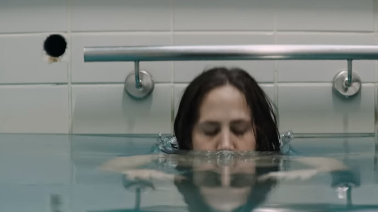 Pink Lady Movie Screenshot 5