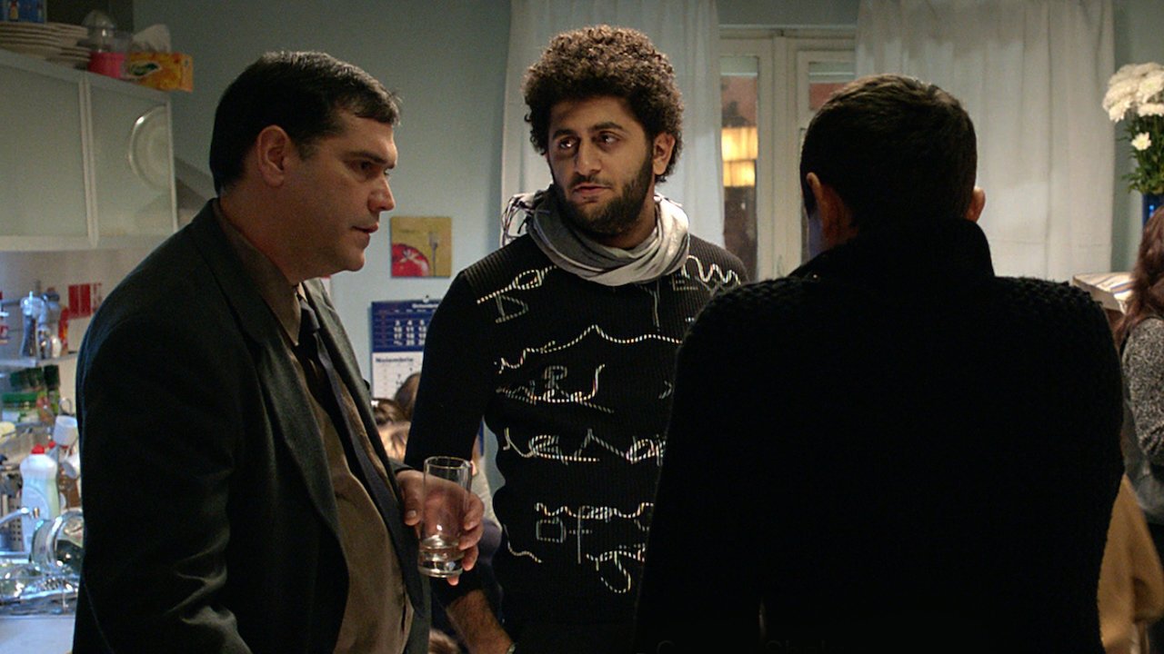 Domestic Movie Screenshot 1