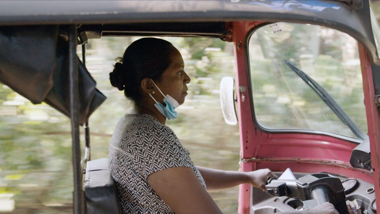 Im Tuktuk zur Freiheit: Sri Lankas Frauen machen mobil Movie Screenshot 1