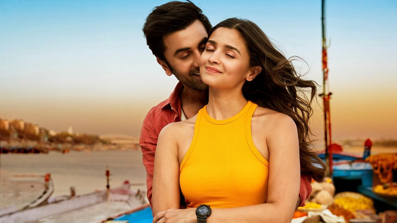 BrahmÄstra Part One: Shiva Movie Screenshot 1
