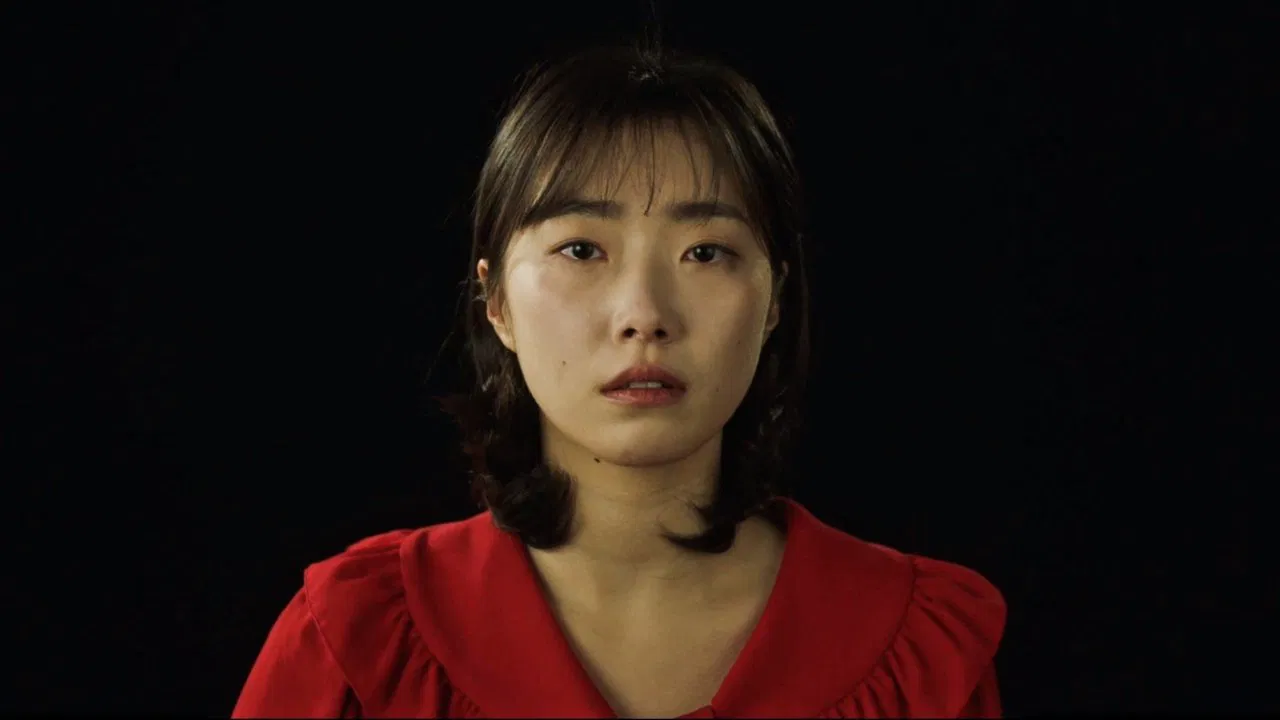 Very Very Strange Love Movie Screenshot 1