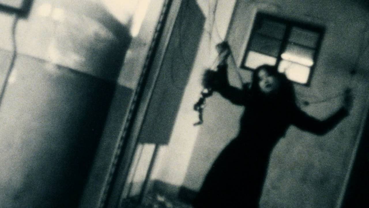 The God Crippled With One Leg Movie Screenshot 4