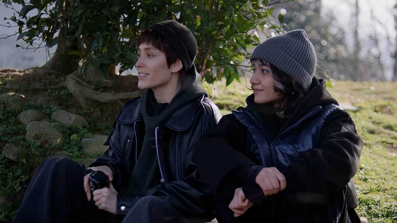 Between Dreams and Hope Movie Screenshot 1