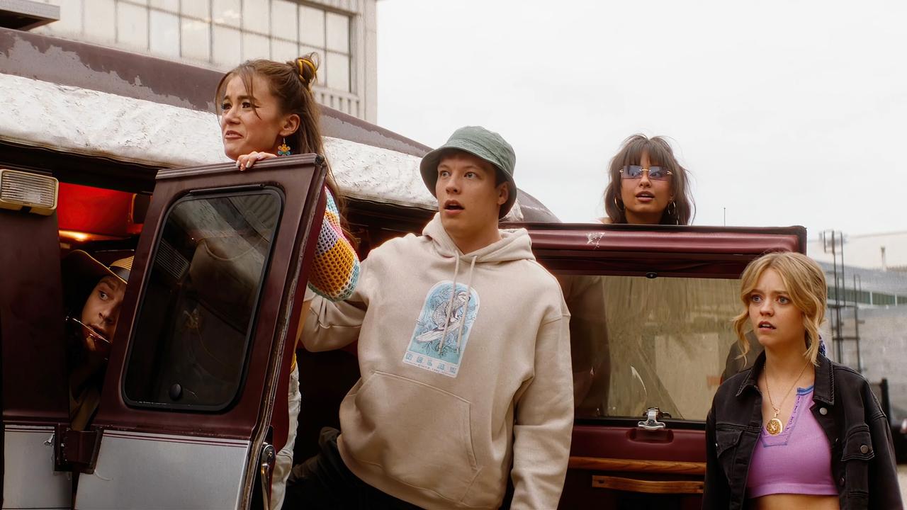 #AMFAD: All My Friends Are Dead Movie Screenshot 1