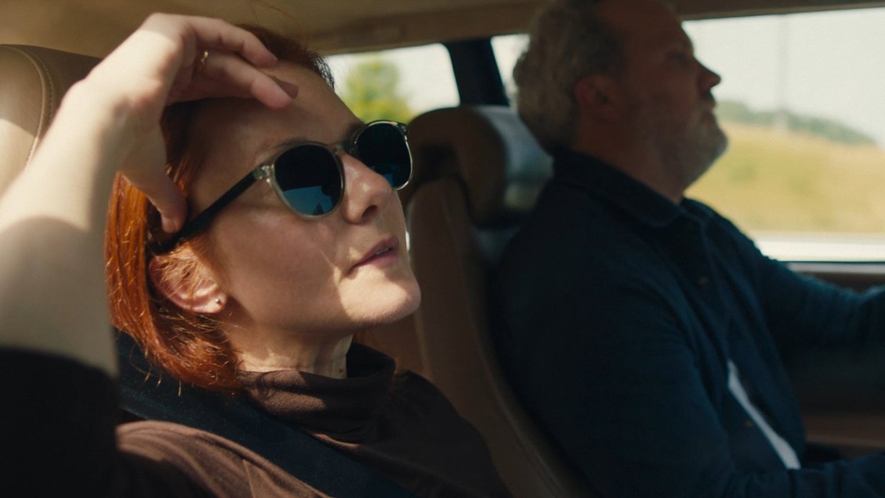 Parade Movie Screenshot 2