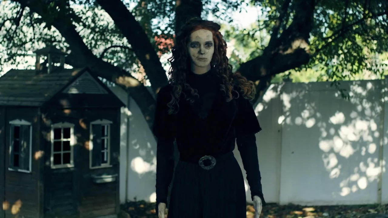 825 Forest Road Movie Screenshot 1