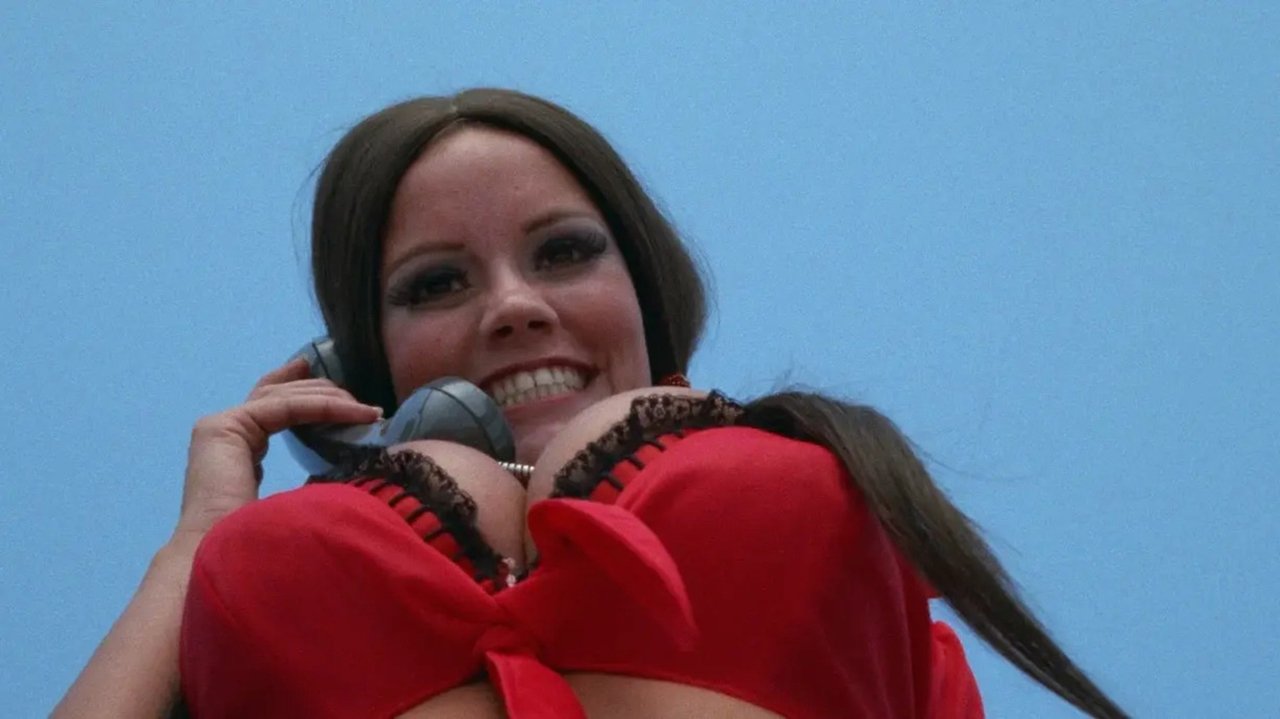 Supervixens Movie Screenshot 1