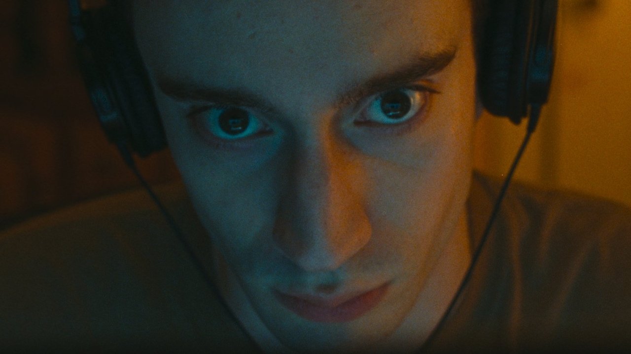Lurker Movie Screenshot 3