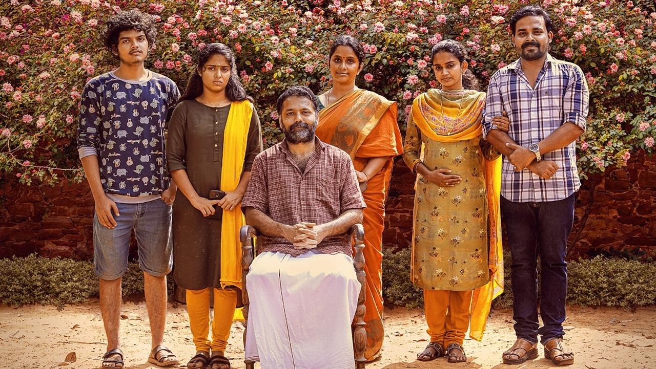 Thinkalazhcha Nishchayam Movie Screenshot 1