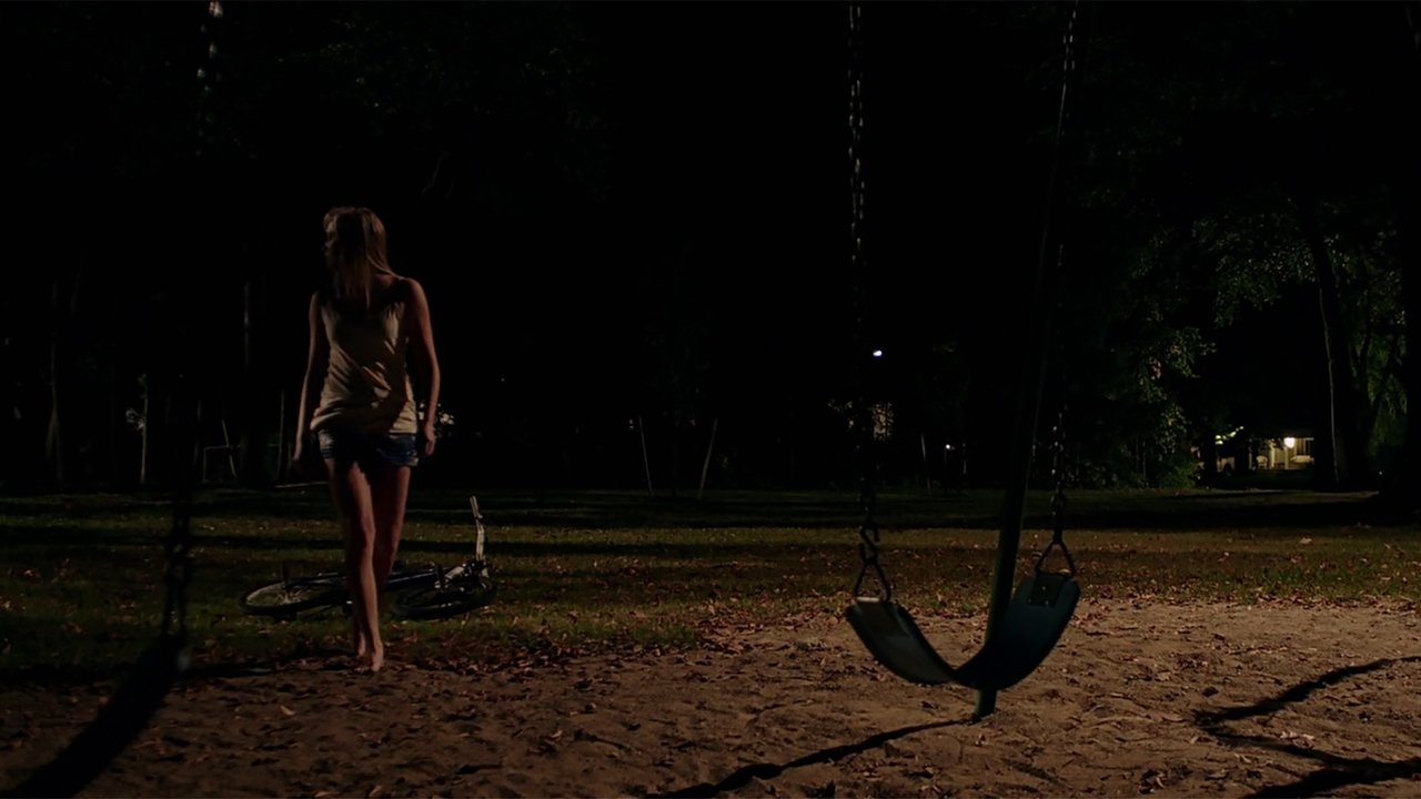 It Follows Movie Screenshot 3