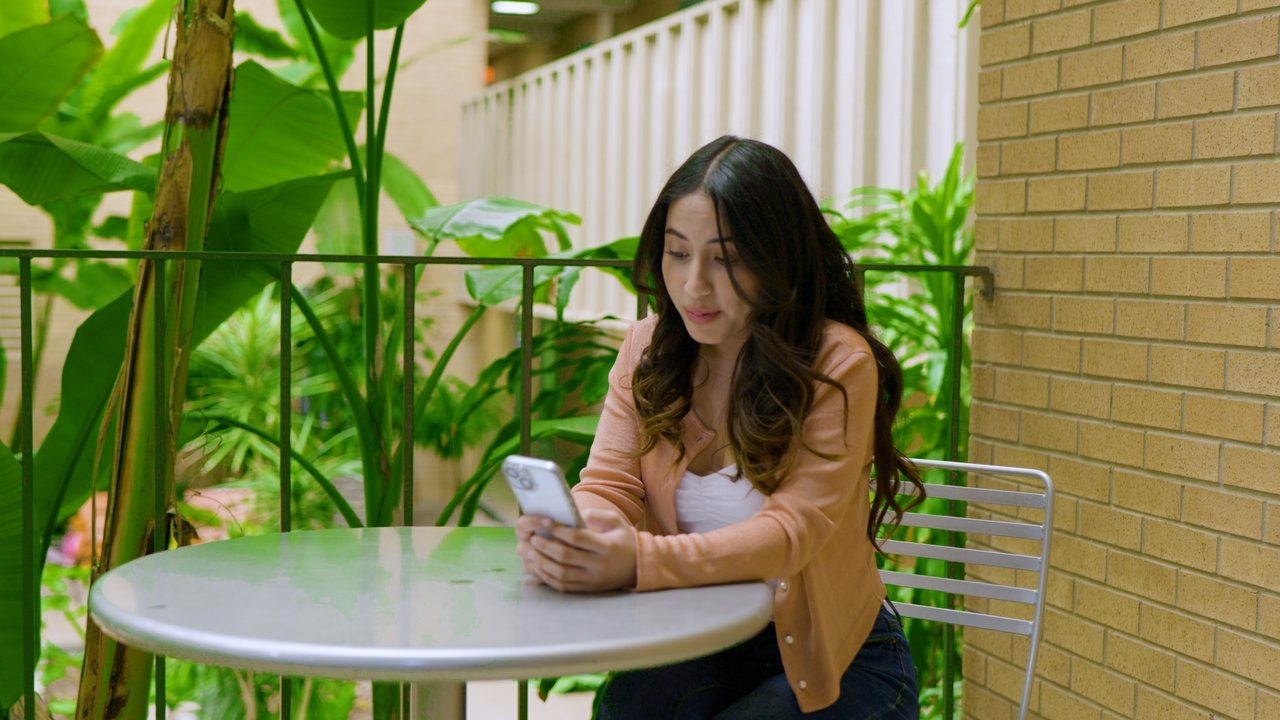 Chattr Movie Screenshot 1
