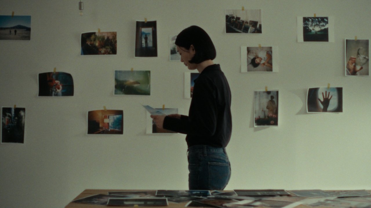Leave the Cat Alone Movie Screenshot 5