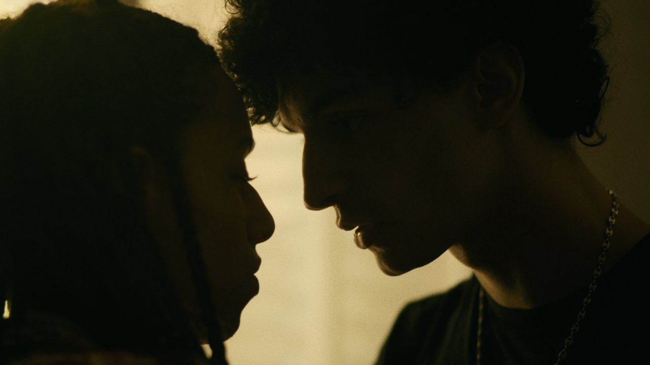 Ces traditions qui nous enchainent Movie Screenshot 1