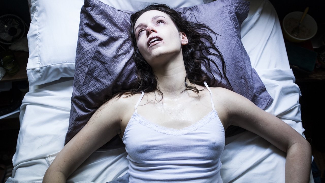 Starry Eyes Movie Screenshot 2