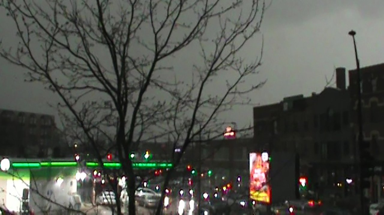 rainy streets Movie Screenshot 1