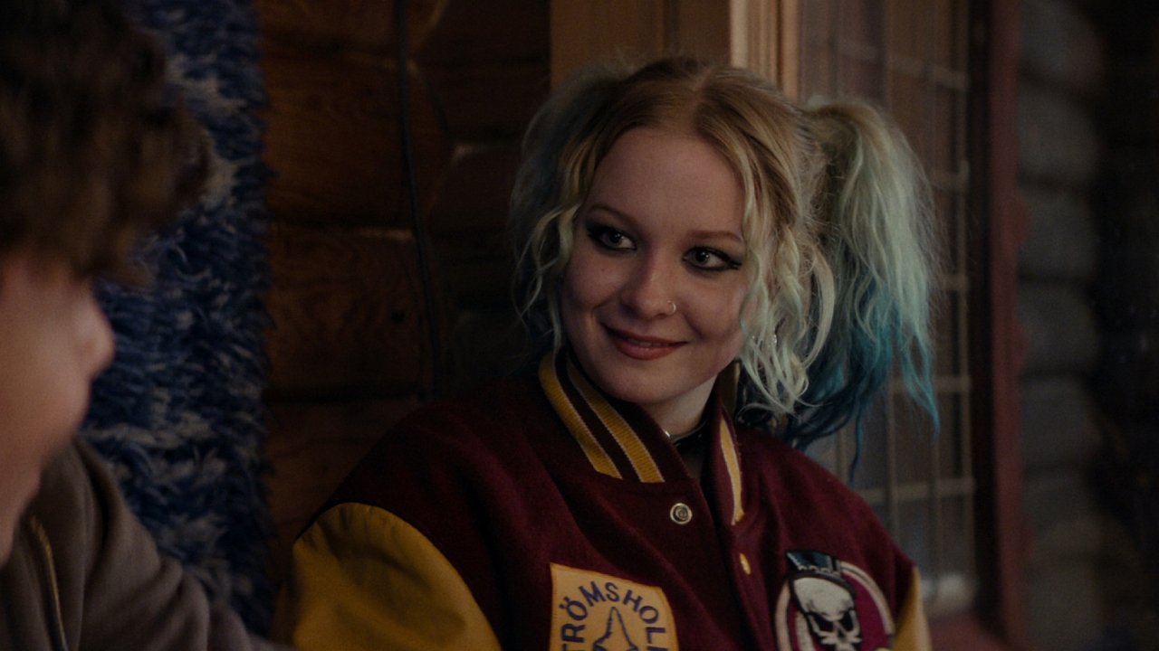 Let Go Movie Screenshot 2