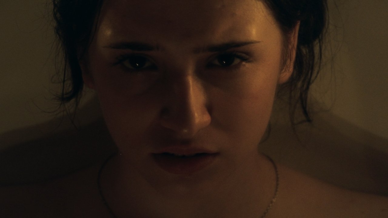 Puerpera Movie Screenshot 2