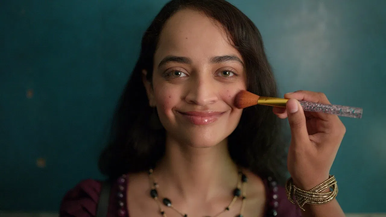 Bad Girl Movie Screenshot 1