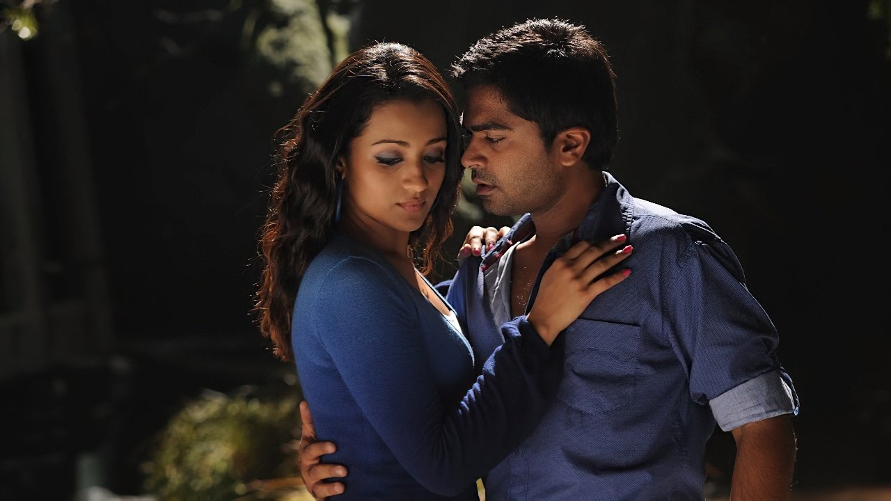 Vinnaithaandi Varuvaayaa Movie Screenshot 3